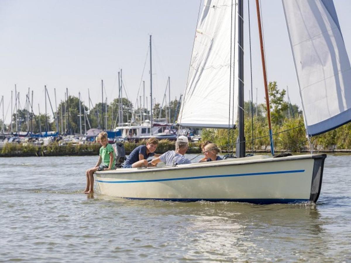 Ervaar 'Fryske Weelde' Op Vijf Sterren Vakantiepark De Kuilart Koudum Exterior foto