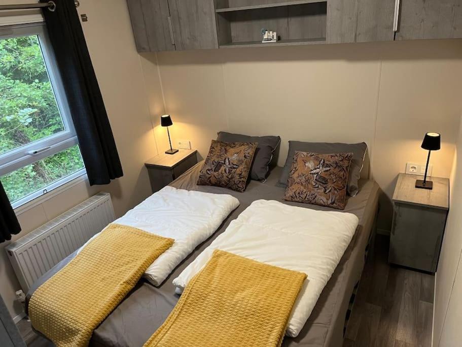Ervaar 'Fryske Weelde' Op Vijf Sterren Vakantiepark De Kuilart Koudum Exterior foto