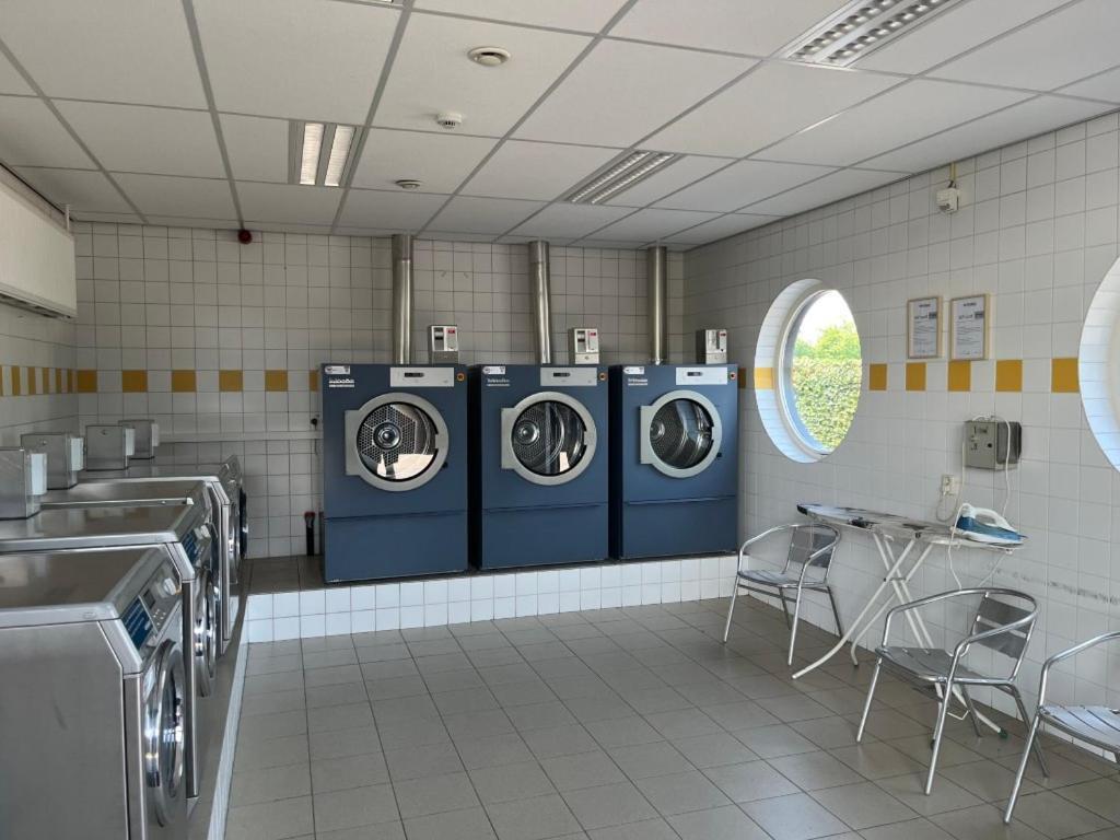 Ervaar 'Fryske Weelde' Op Vijf Sterren Vakantiepark De Kuilart Koudum Exterior foto